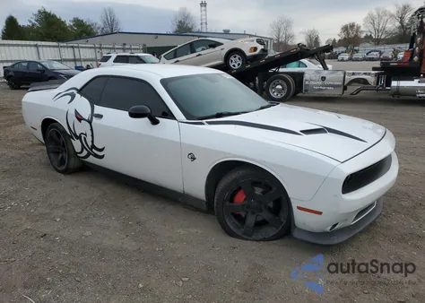 2016 Dodge Challenger Sxt z USA, uszkodzony, nr VIN 2C3CDZAG4GH193121